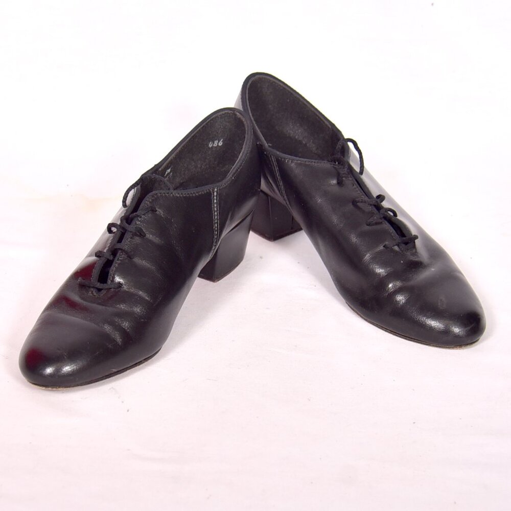 Tic Tac Toes Black Leather Perforated Lace Up Oxford Shoes Size 5.5M
